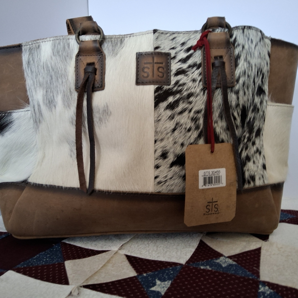 STS Ranchwear Cowhide Leather Tote